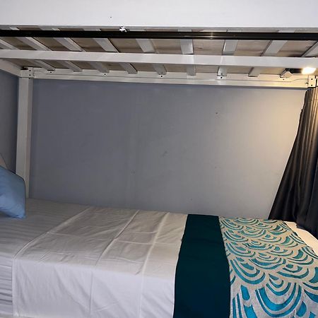 Blue Waves Hostel Amed Ambat المظهر الخارجي الصورة