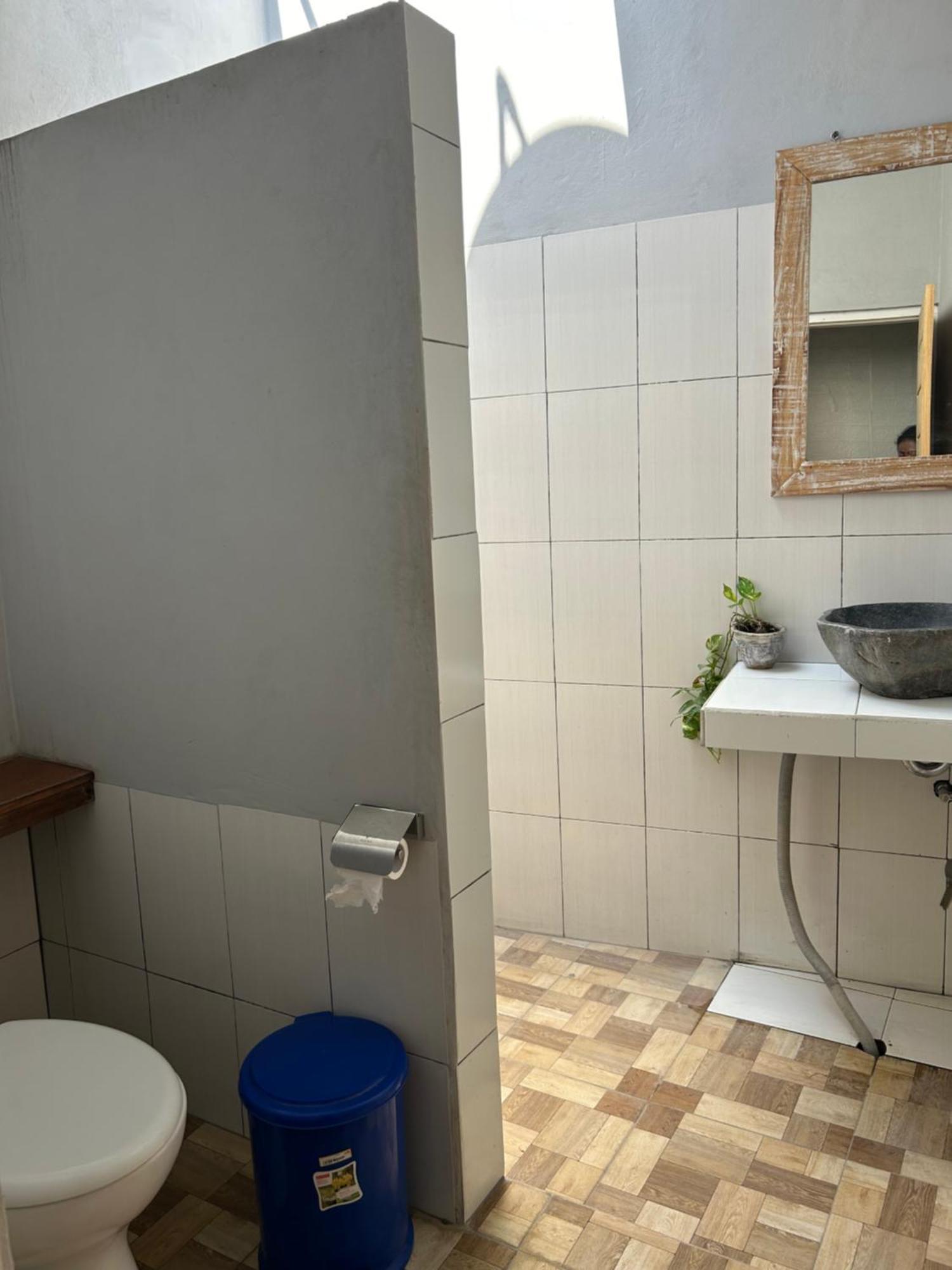 Blue Waves Hostel Amed Ambat المظهر الخارجي الصورة