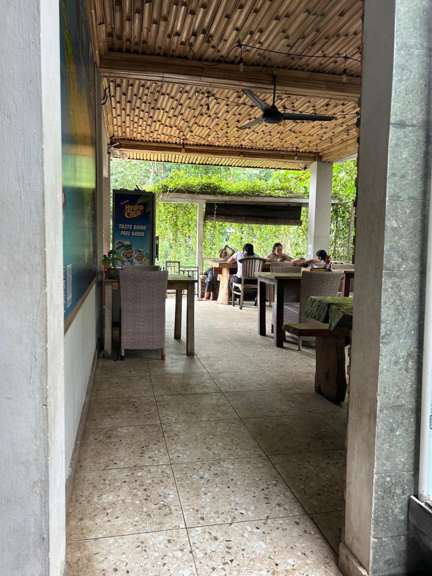 Blue Waves Hostel Amed Ambat المظهر الخارجي الصورة